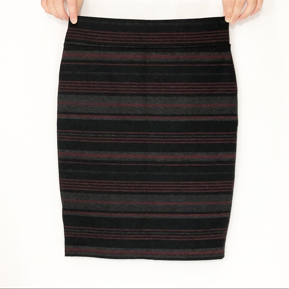 🛑SOLD🛑Women’s Pencil Skirt